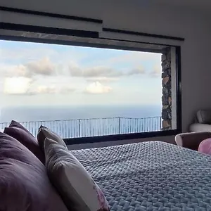 https://casa-las-vistas.in-canary-islands.com